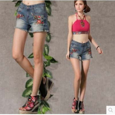 夏季牛仔短裤女刺绣包边热裤显瘦