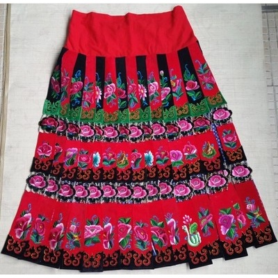 贵州雷山苗族民族服饰裙装红飘带裙-X-43