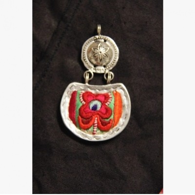 老绣手工绣花苗银女款长项链 星月神话女款吊坠配链子