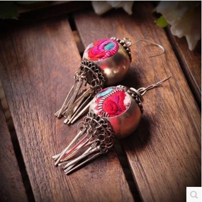 杨丽萍同款民族风老绣花苗银双面绣片灯笼项圈耳坠时尚耳环饰品