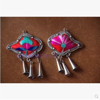 做旧苗银松桃绣高端刺绣民族风吊穗流苏祥云耳环