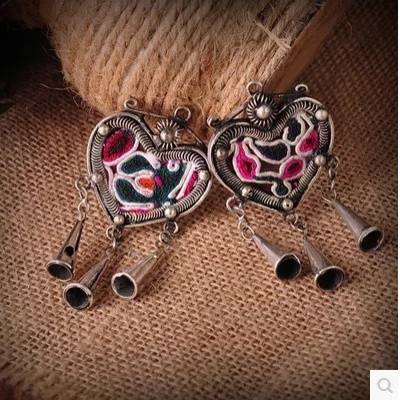 怀旧手工老绣苗绣苗银爱心礼物项圈耳坠耳环