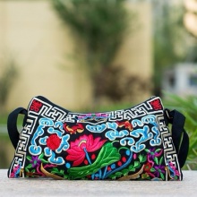 绣花包刺绣包复古女士单肩斜挎包拉链小包