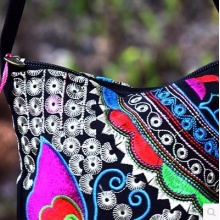 绣花包刺绣包休闲水桶包女士迷你小包斜挎包