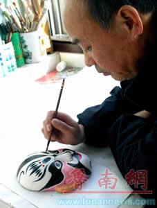 脸谱张的艺术人生--临沂市工艺美术大师张军