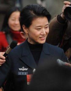 政协会议-宋祖英露面英姿飒爽
