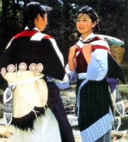 纳西族婚俗：摩梭人走婚 婚礼送红糖