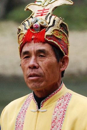 歌王谢庆良
