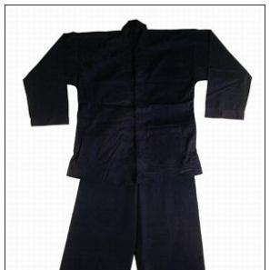 仫佬族的传统男服