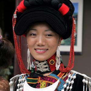 羌族服饰特点