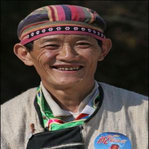 怒族民间艺人李汉良