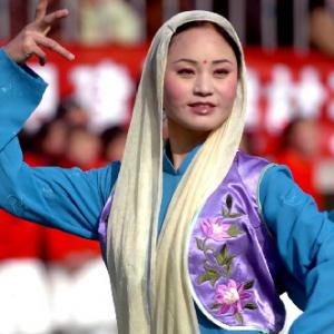 撒拉族服饰