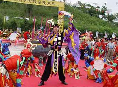 鄂温克族的萨满舞