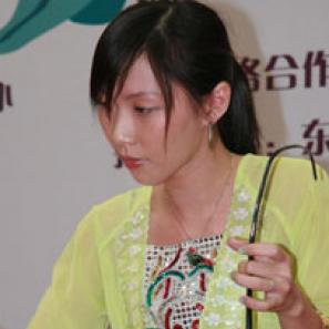 京族独弦琴演绎者--陈思伃
