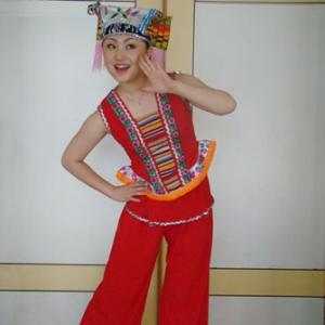 壮族女装
