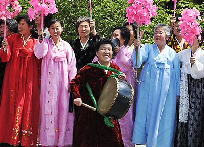 朝鲜族老年妇女服饰