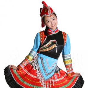 彝族服饰