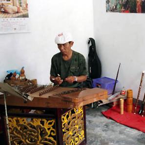 景颇扬琴艺人 包勒况