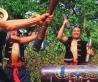 为神灵而敲击的佤族《木鼓舞》