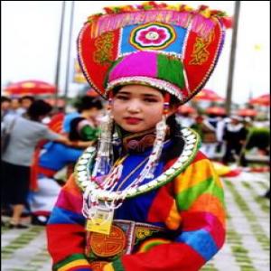 土族女子的“扭达”民间传说