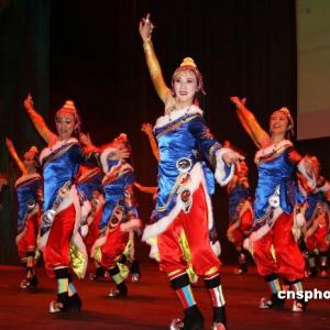 西藏民族舞蹈在美国演出