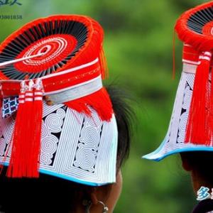 头戴太阳帽的民族—革家