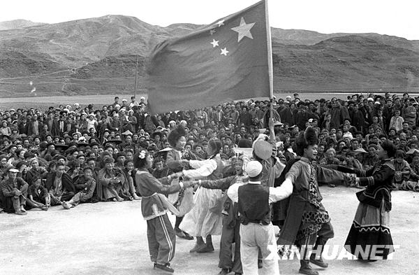四川大凉山彝族人民60年变迁记录