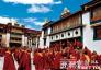 强巴林寺：藏东第一禅林里的诵经声