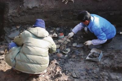 文物发掘现场 文物发掘现场