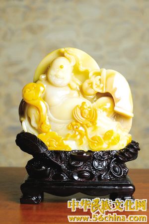 黄龙玉雕《皆大欢喜》