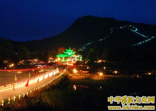敢壮山夜景