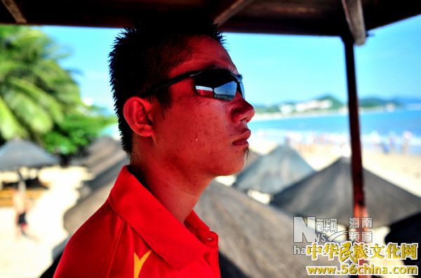 三亚：加大救生员巡逻力度 确保游客安全