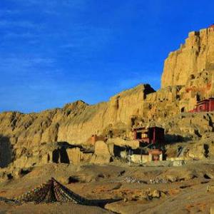 西藏目前有自然文化遗产资源1400多处 两景