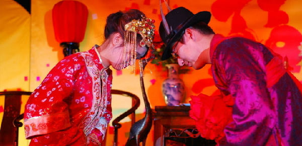 委员称国人婚丧嫁娶皆失礼 \