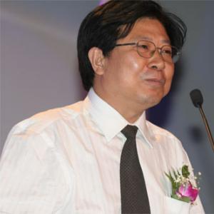 李安纲