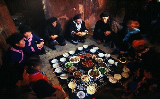 土家族用餐礼仪