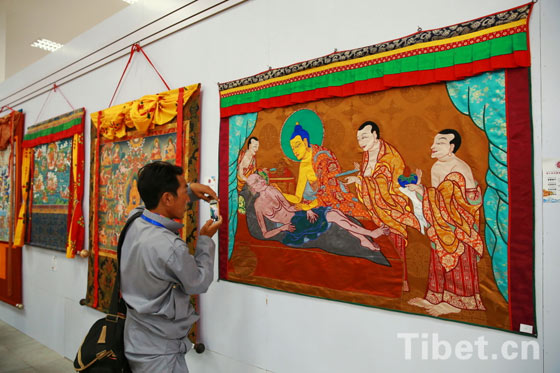 Thangka exhibition held in Lhasa
