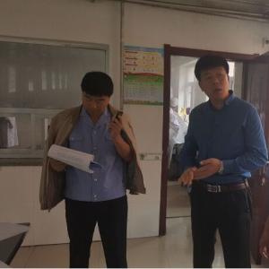  内蒙古阿荣旗六合镇食药所深入孤山小学检查食品安全