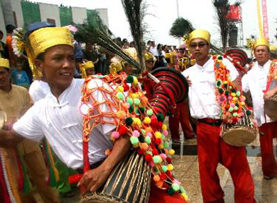 各民族风采 - 中国56民族<em>大团结</em> - 旅游联盟 - 话